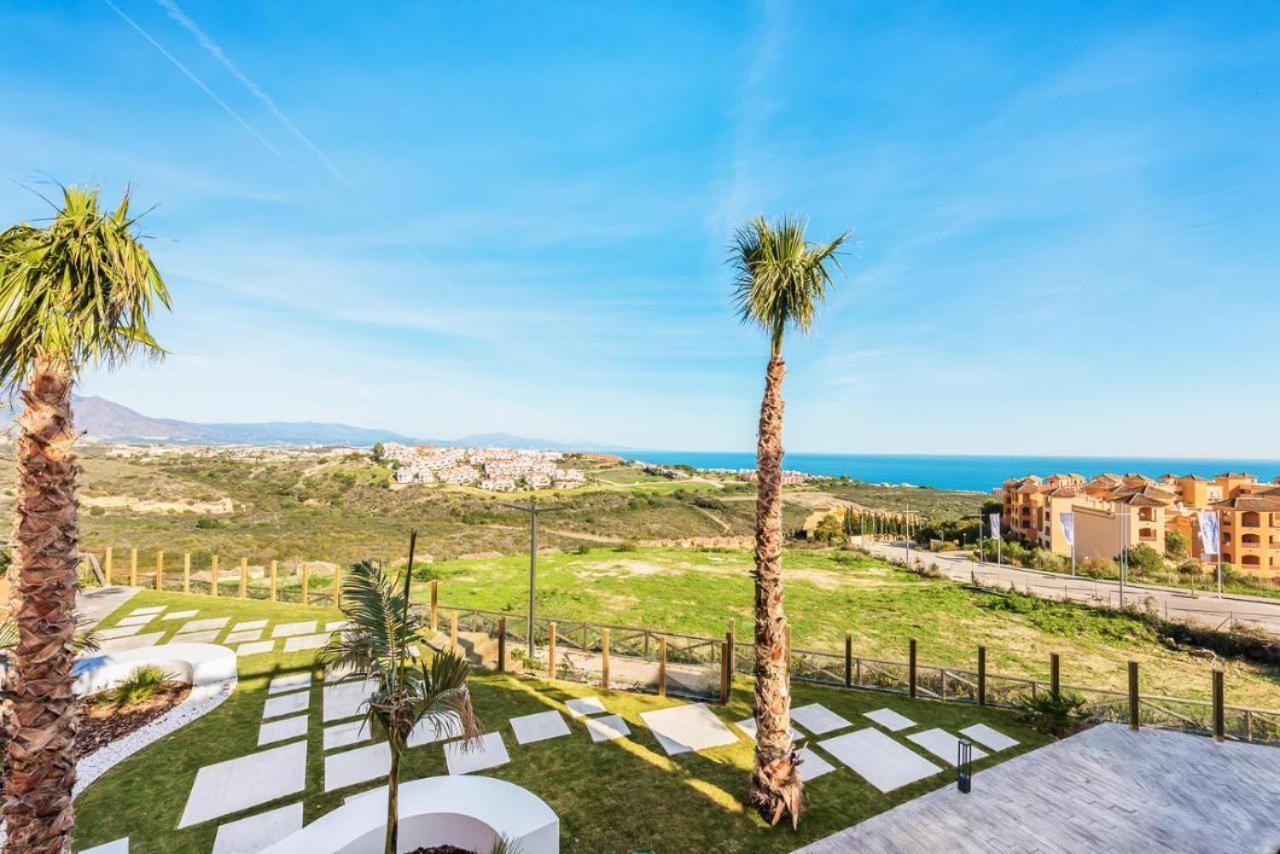 Small Oasis Nelson Mandela Apartment With Sea View, Two Bedrooms, Parking, Terrace And Pool 마닐바 외부 사진