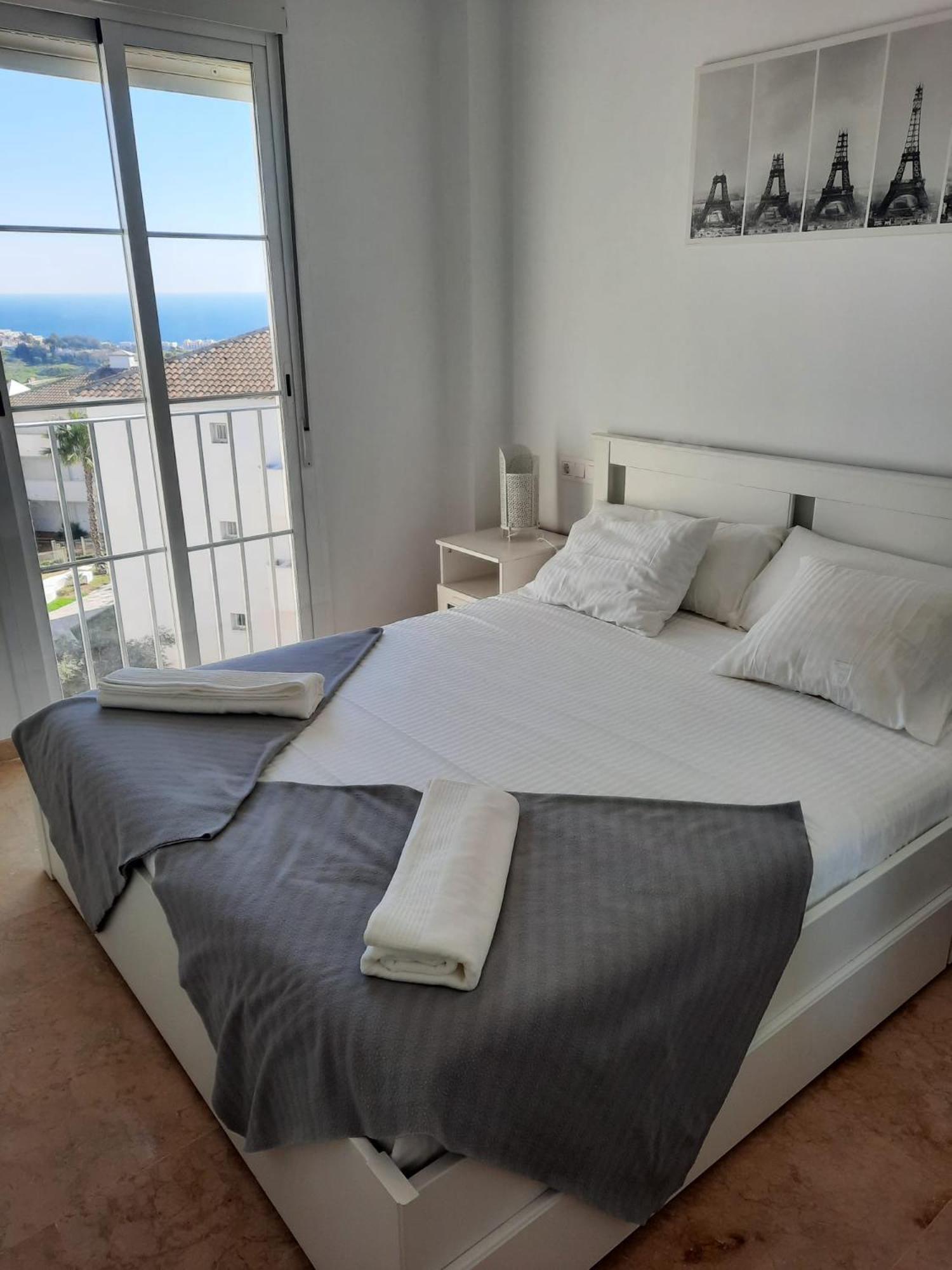 Small Oasis Nelson Mandela Apartment With Sea View, Two Bedrooms, Parking, Terrace And Pool 마닐바 외부 사진